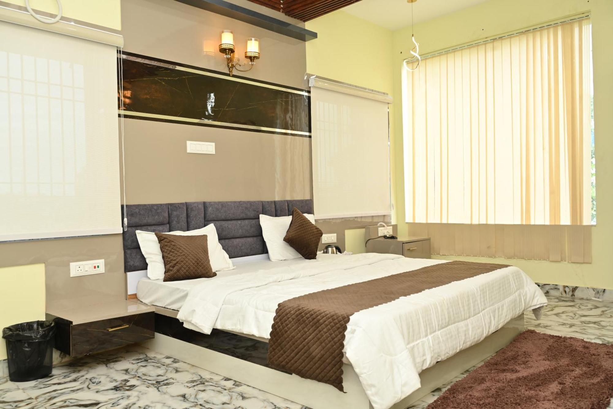 The Vintage Plaza Hotell Baripada Exteriör bild